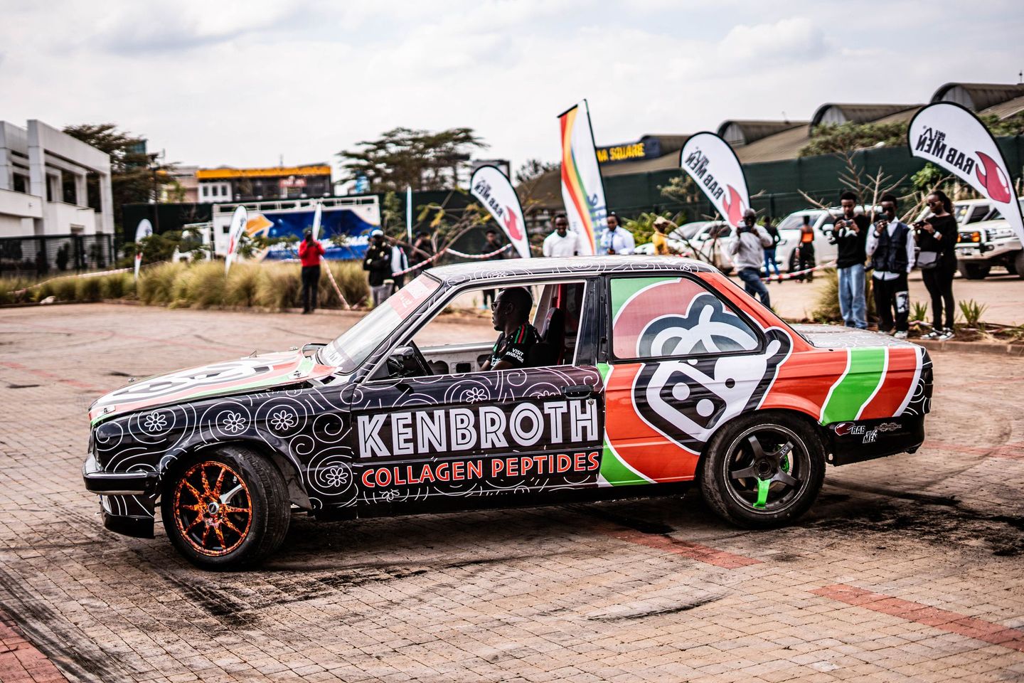 Vehicle Branding Dubai